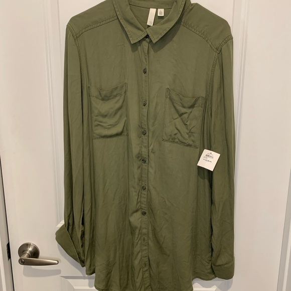 BP Woven Twill Tunic - Picture 2 of 8